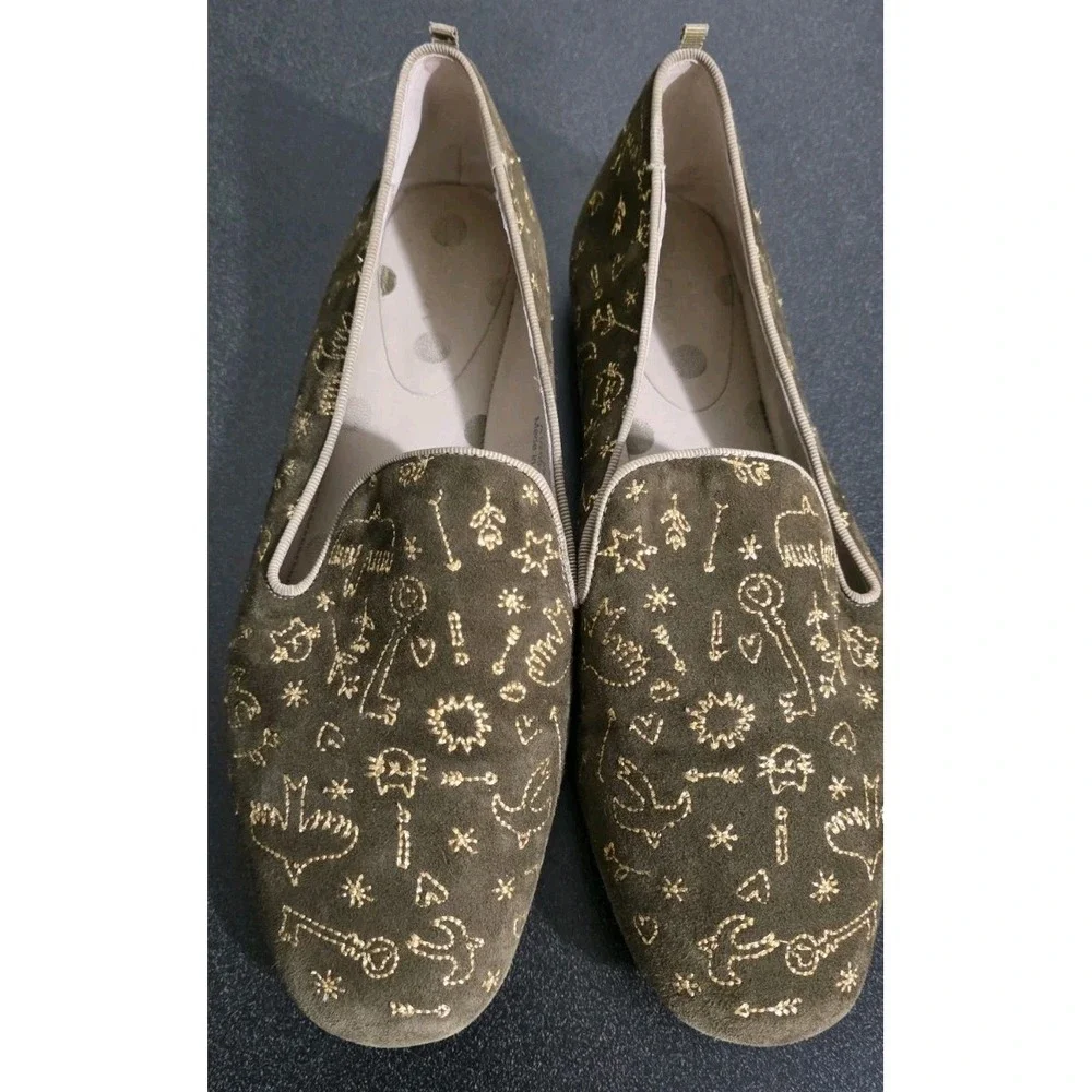 Boden olive green